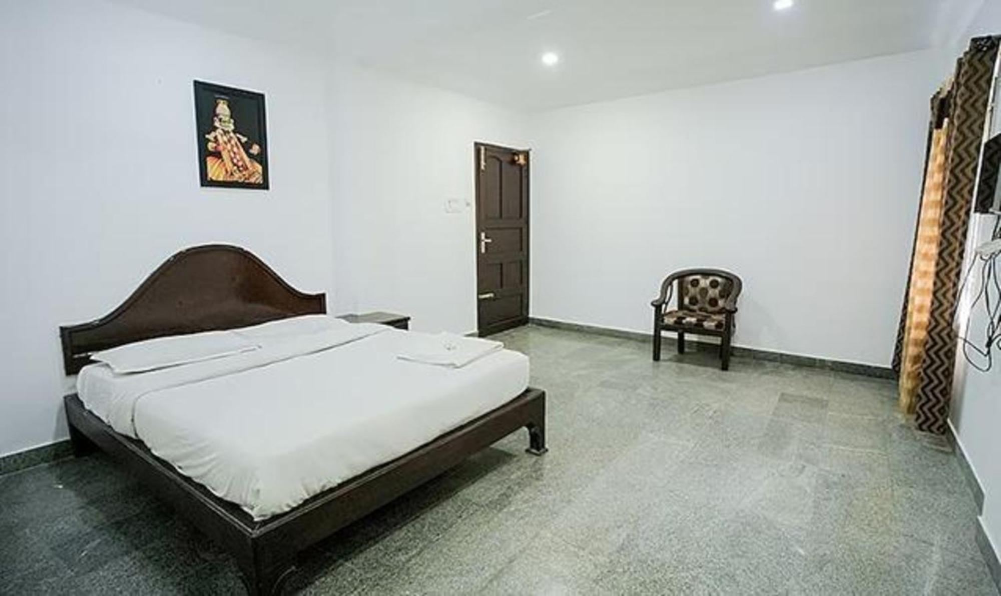 Fabhotel Lime Light Kochi Exterior photo